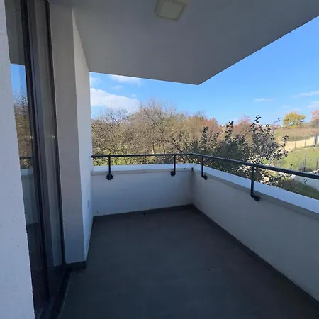 Apartment Luxuswohnung In Greenresidence